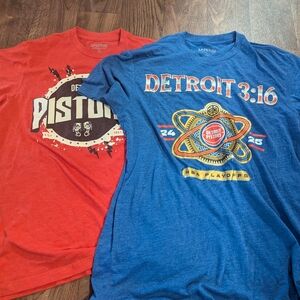 2 Detroit Pistons Playoffs Tshirts Men's Medium Red Blue